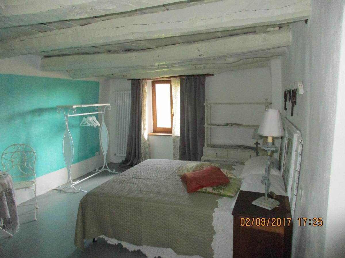 Bed and Breakfast Viandanti, Artisti E Sognatori Comano  Екстер'єр фото